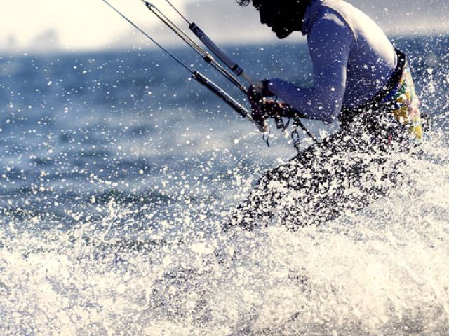 Kitesurf offshore con lancha